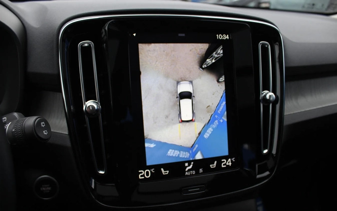 Volvo XC 40 cena 149900 przebieg: 32000, rok produkcji 2021 z Łomża małe 781